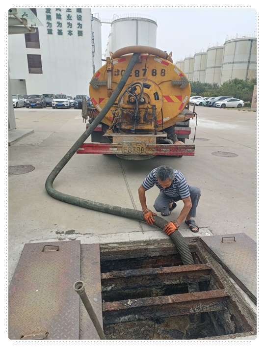 五桂山街道隔油池清掏